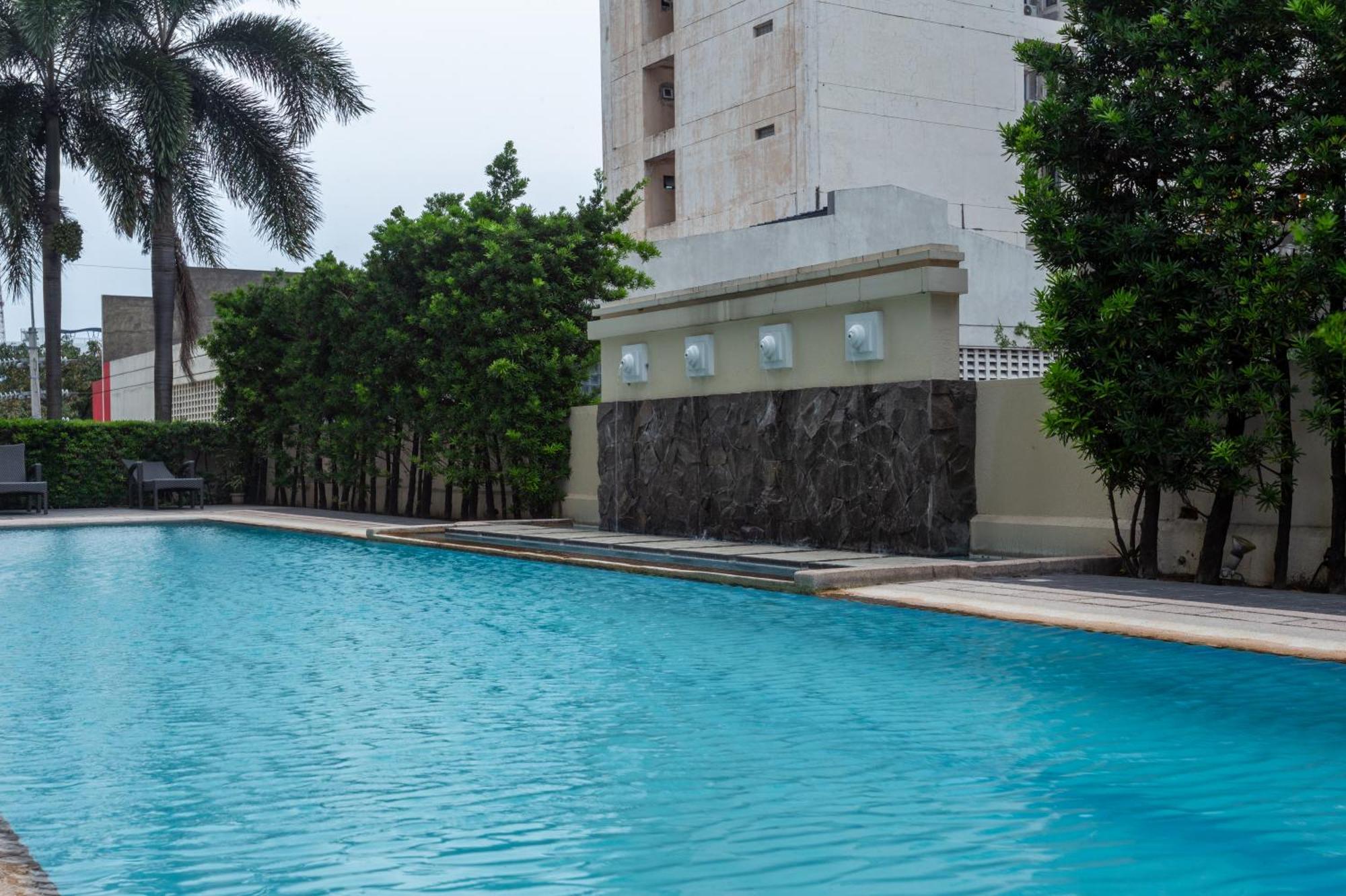La Breza Hotel Quezon City Kültér fotó